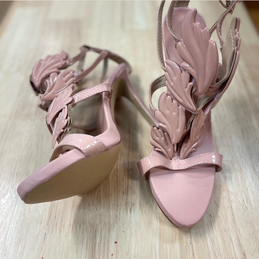 Giuseppe Zanotti Cruel Nude Blush Wing Heels